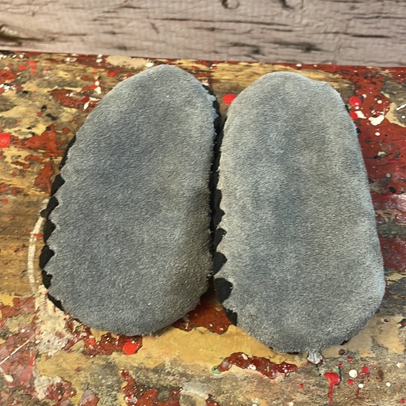 Josiah and Co. Black and White Knit Baby Booties Size 0-6M - Picture 9 of 14